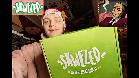 Unboxing Skwezed Christmas box & Reviewing Blankers/Skwezed Refillable vape! With Candy Cane Juice!