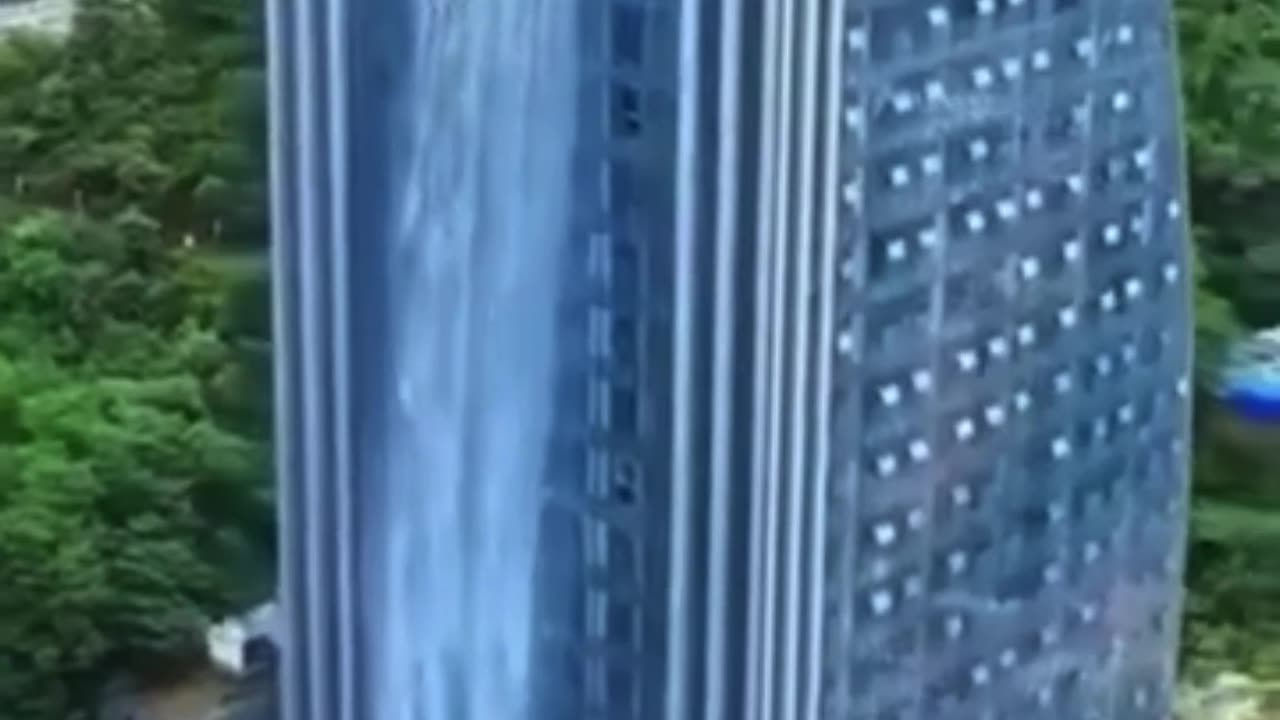 💋Artificial Waterfall from 360 Feet Building in China