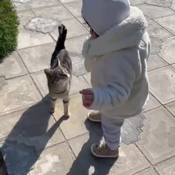 Come and give a kiss😍🥰😘