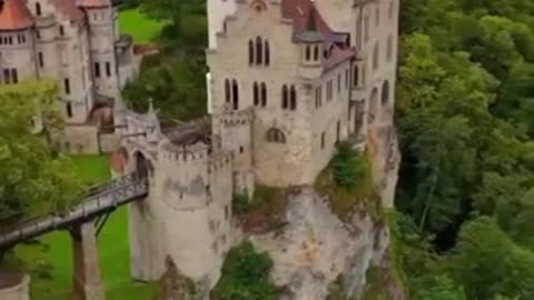 Discover the Fairy-Tale Beauty of Lichtenstein Castle!