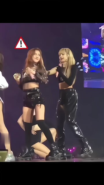 How Lisa calmed Jisoo's anger!!🤭🤭 #blackpink #lisa #jisoo #lalisa #kimjisoo