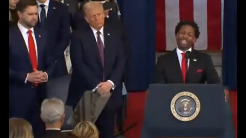 Pastor Lorenzo Sewell Delivers Powerful Prayer Over Trump's Presidency