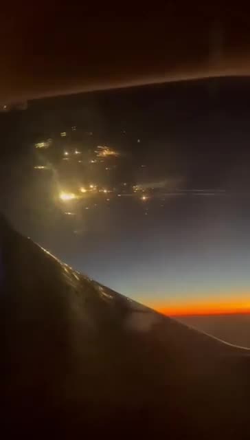 Starship rocket debris captured from an airplane window