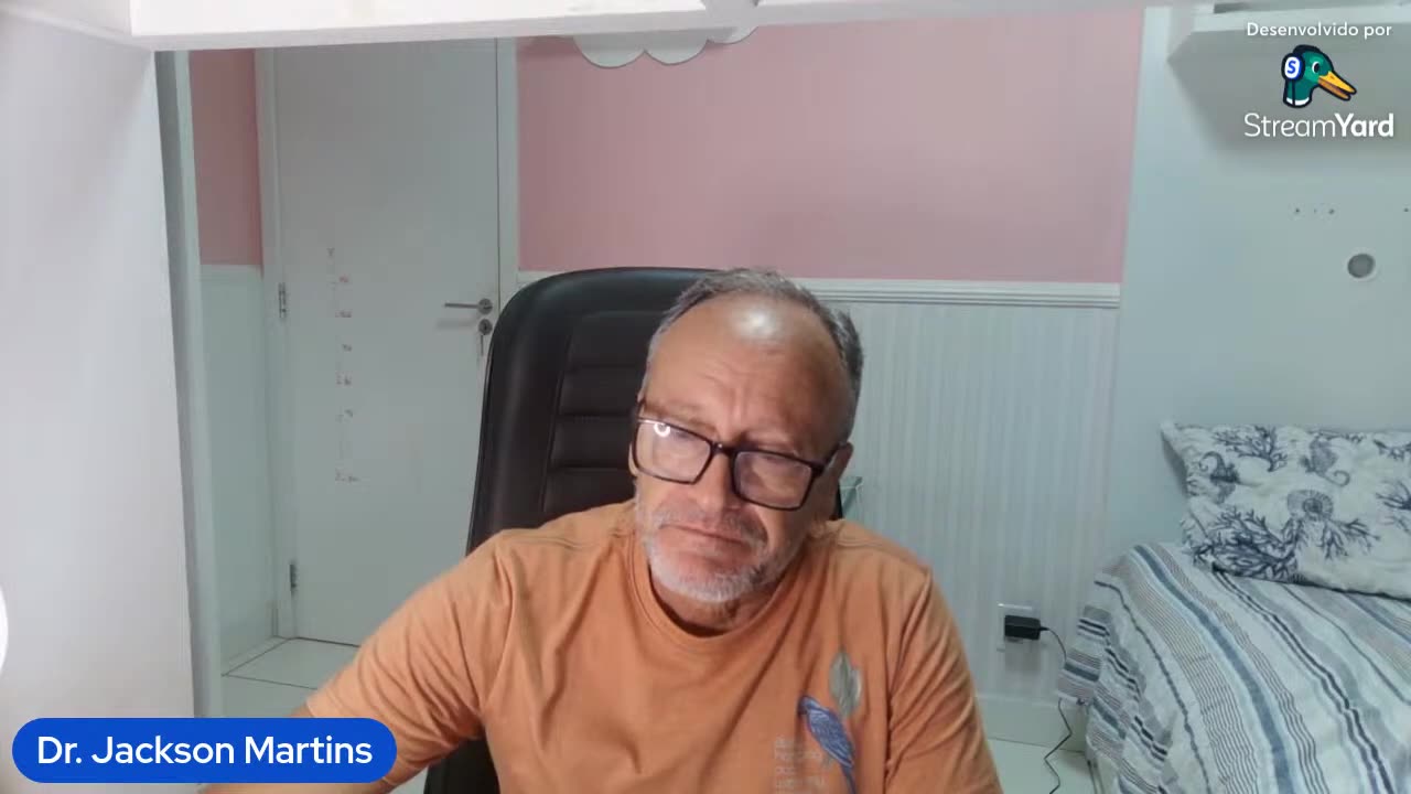 NO BRASIL O VACA E O BURRO!🤡🤡