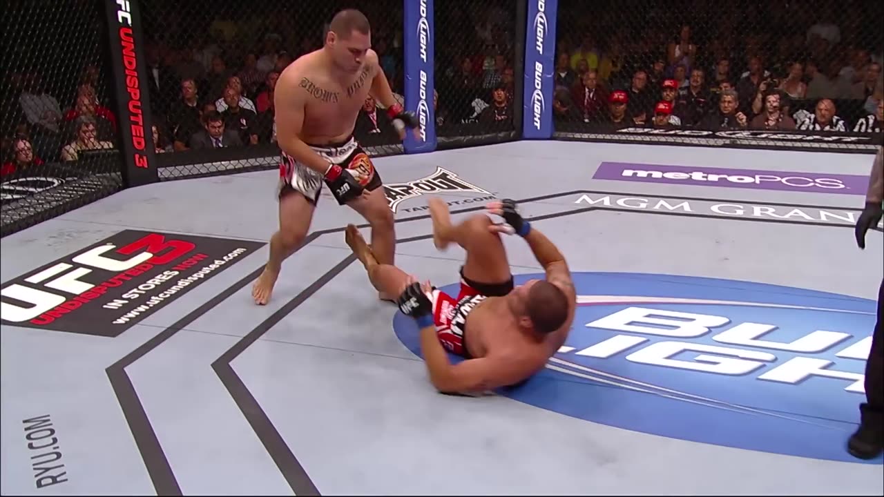 Cain Velasquez vs Bigfoot Silva | FULL FIGHT