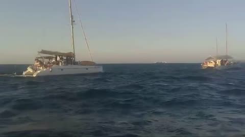 Armada rescató a catamarán con 30 personas a bordo en Cartagena