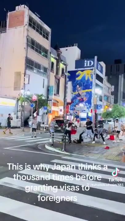 Pakistanis letting loose in Japan