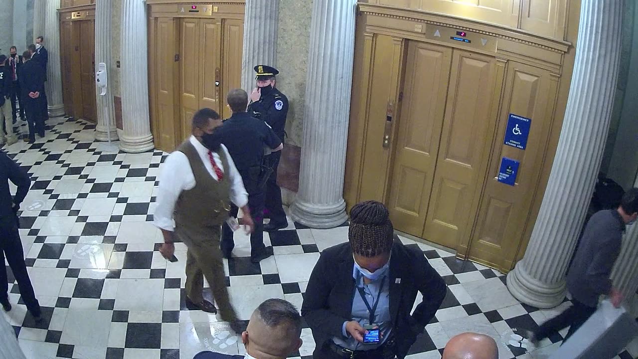 0211USCS02UpperSenDoorElevators_2021-01-06_21h06min32s290ms.mp4