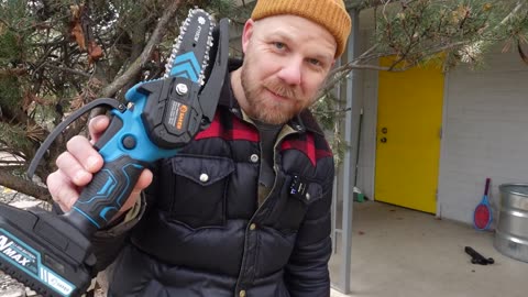 The Handheld Chainsaw for Effortless Tree Branch Cutting!