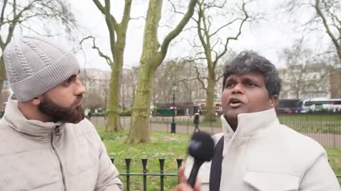 Muslim Acts Like a Madman to Avoid Agreeing that Islam is Hateful - Arul Velusamy - Speakers' Corner