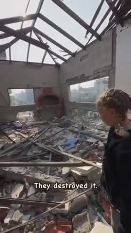 Beautiful Palestinian Child Returns Home with Her Father After It Was Destroyed By Israelis