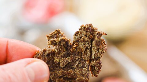 Easy to Make Flax Seed Crackers