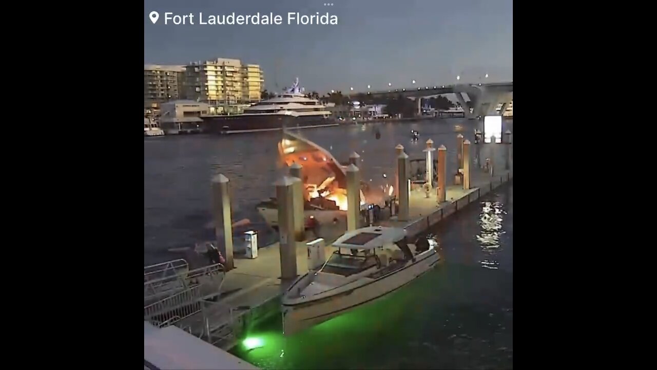 BOAT EXPLODES AT FT. LAUDERDALE MARINA💥🛥️💥💫