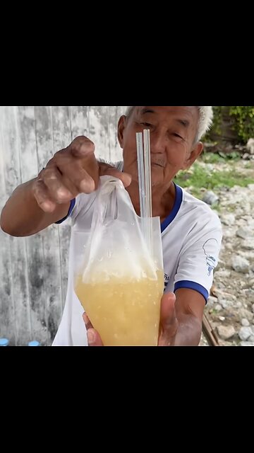 Popular Thai Iced Lemon Tea: A Must-Try Thai Street Food Drink!