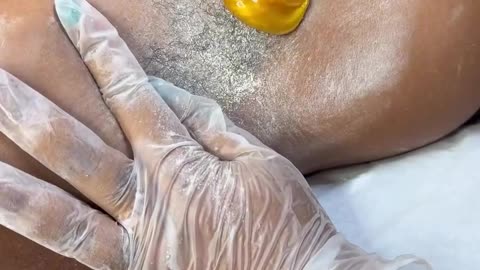 Underarm Waxing with Sexy Smooth Golden Allure Hard Wax | @skynnwithtrish