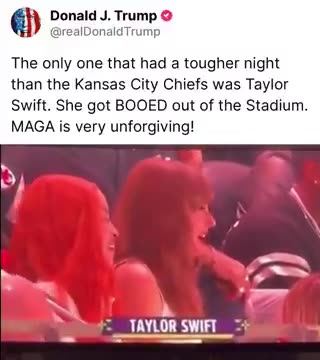 #DAN #SCAVINO #TRUMP #CHEERED #TAYLOR #SWIFT #DUDE #BOOED
