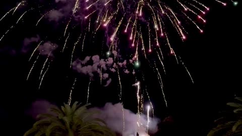 💥Amazing Fireworks at Trump's Miami property celebrate America's comeback!