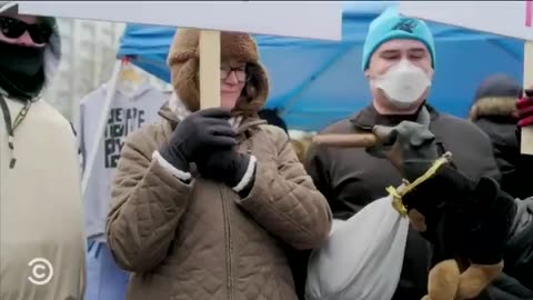 Triumph the Insult Comic Dog shreds anti-Trump protesters.