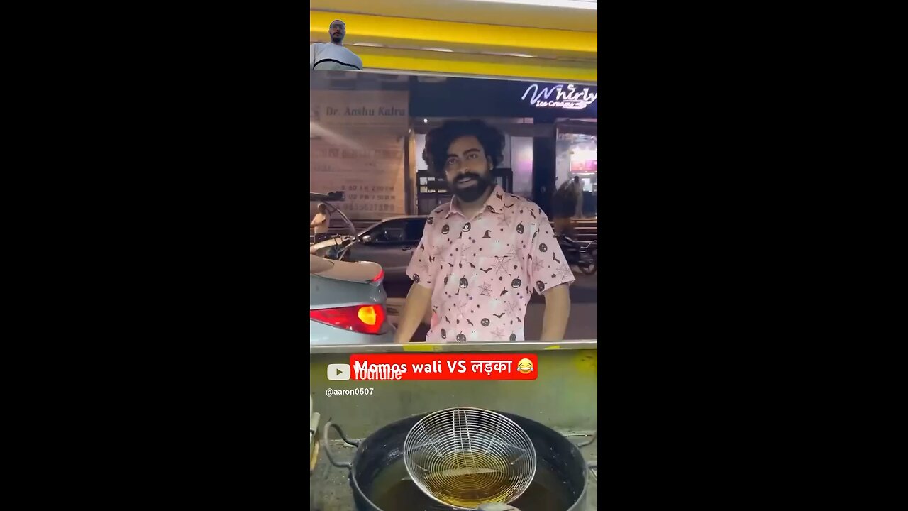 Momos wali ladki