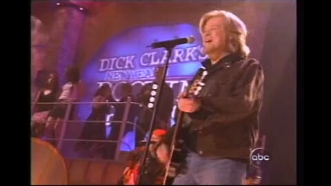 December 31, 2003 - Ringing In the New Year with Daryl Hall & John Oates (HQ)