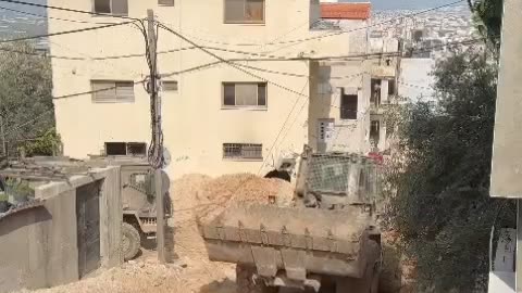 “Israeli forces continue to bulldoze new roads in the Jenin camp in the occupied West Bank“