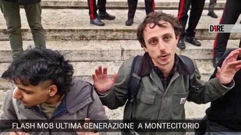 Roma - FLASH MOB ULTIMA GENERAZIONE, VERDURA MARCIA SUL PARLAMENTO -2- (19.02.25)