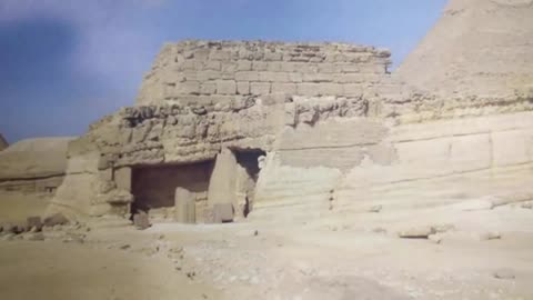 Lost Civilization's Queen's Tomb Found In Giza ♕