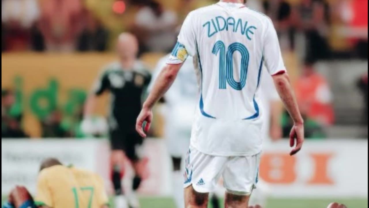Messi Names 6 players