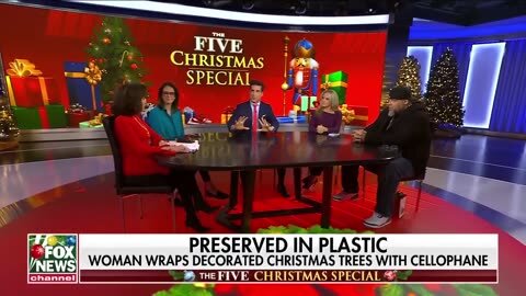 Celebrating Christmas with &apos;The Five&apos;