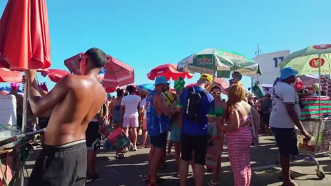 Best Rio de Janeiro beach for Summer beauty and relaxation — Leblon beach walk 🇧🇷 Brazil