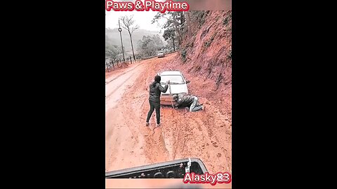 LOOK AT HOW DANGEROUS A DIRT ROAD CAN BE WHEN IT RAINS AND TURNS INTO MUD