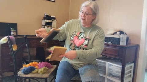 Handcarding Wool for Color-Striped Yarn