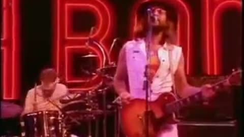Blinded By The Light ~ Manfred Mann’s Earth Band ( Live )