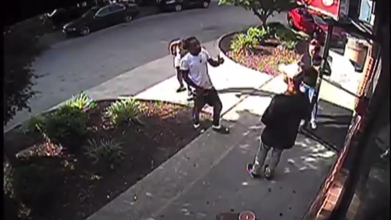 Nigger murders white man for asking its sheboon for directions