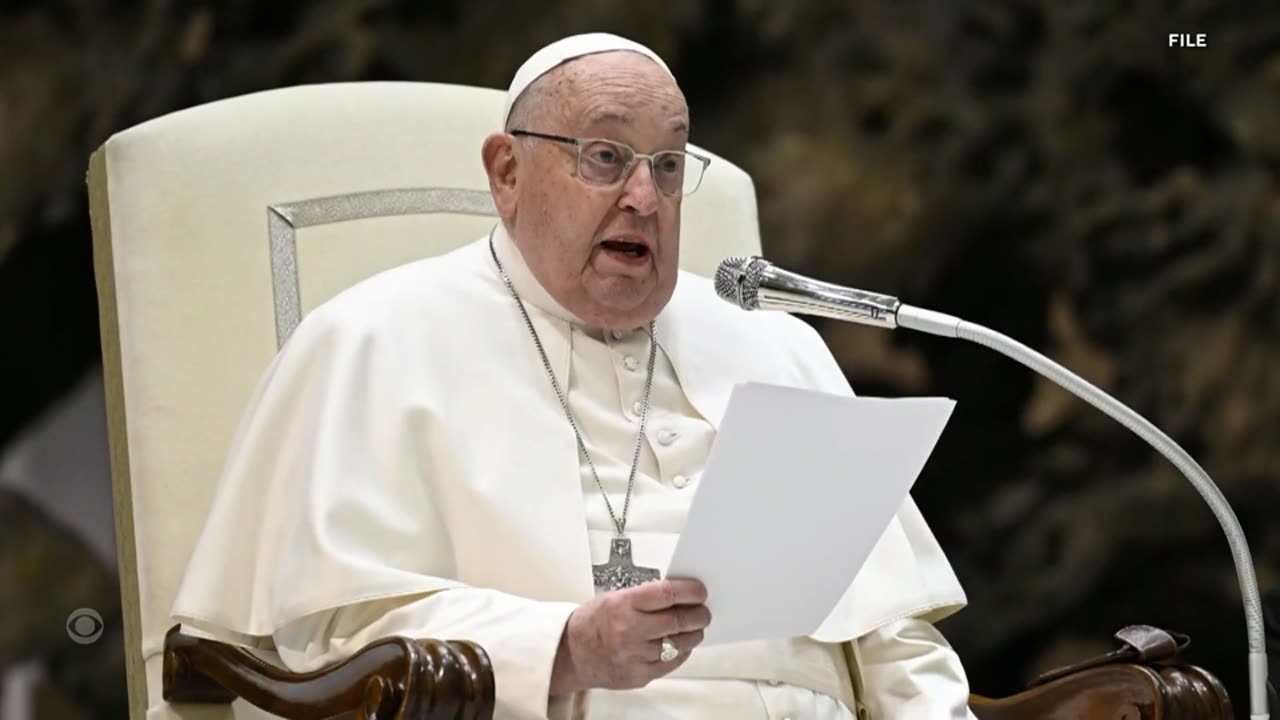 Pope Francis showing "gradual, slight improvement," Vatican says