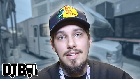 Distant - BUS INVADERS Ep. 2000