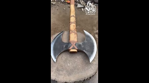 Double-Headed Viking Axe – Rugged, Hand-Forged Battle Blade