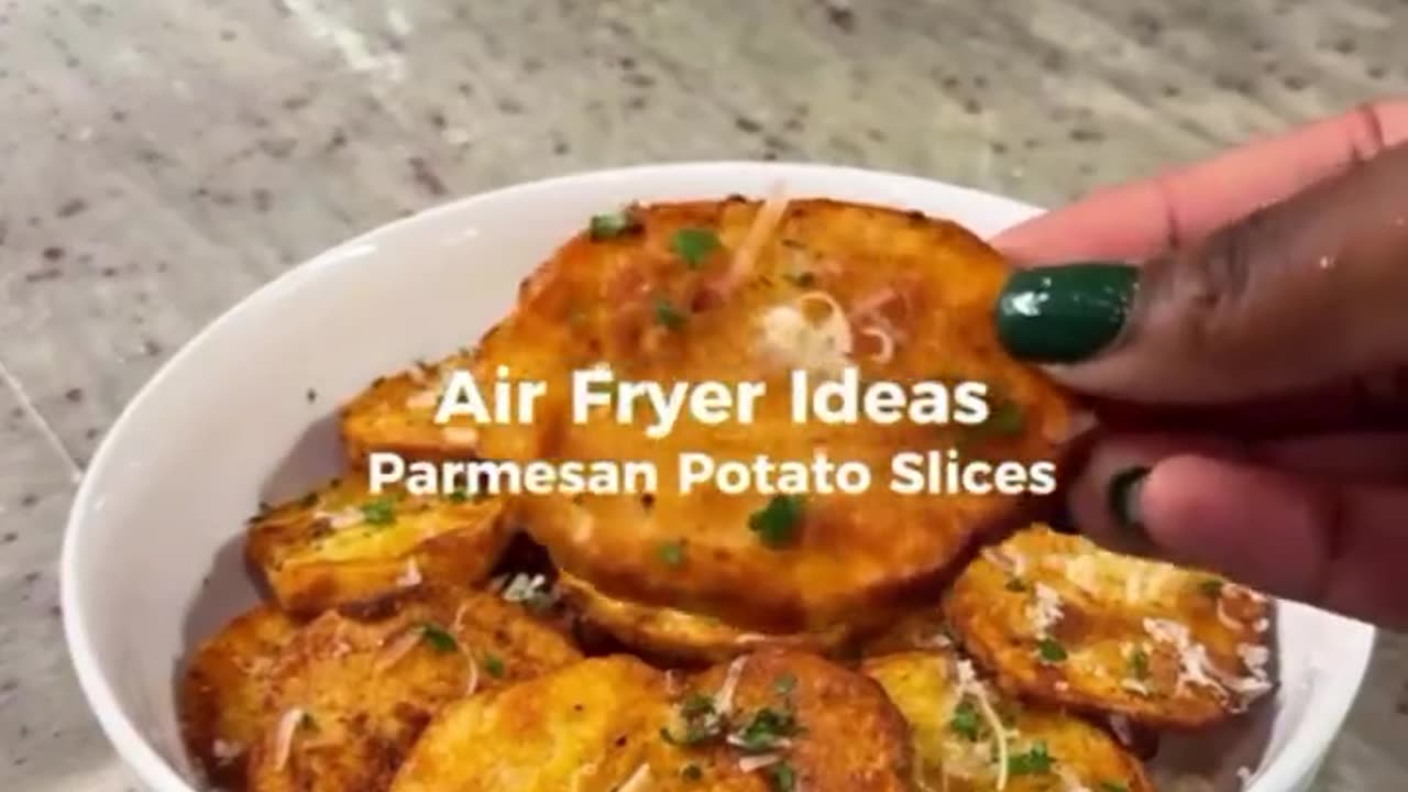 Easy Air-Fryer Parmesan Sliced Potatoes 🥔🧀