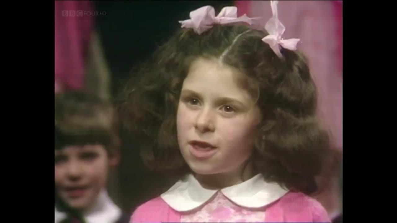 St Winifred's School Choir - There's No One Quite Like Grandma