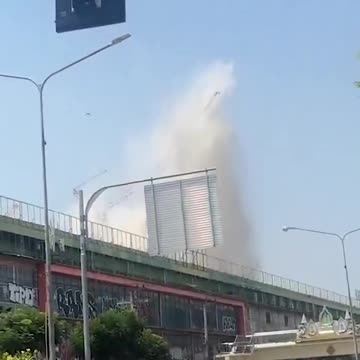 Terrifying footage of the earthquake in Thailand and Myanmar