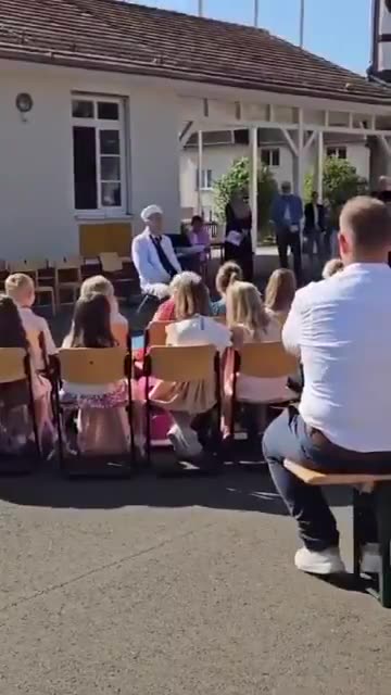 German primary school children forced to listen to muslim prayer