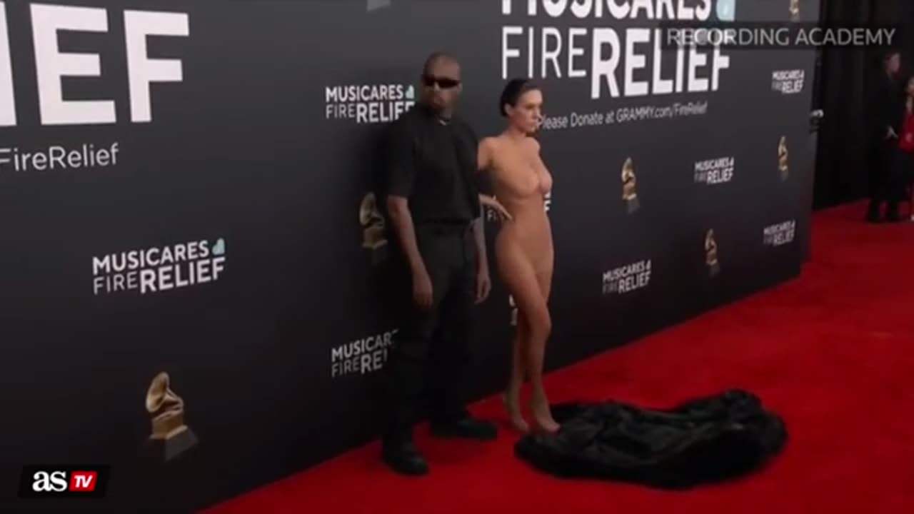 BIANCA CENSORI stuns in DARING NEARLY-NUDE GOWN at 2025 GRAMMYS with KANYE WEST