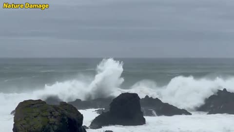 Chaos in California Today! Santa Cruz Pier Destroyed by Giant Tsunami-Like Waves