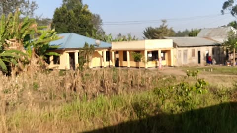 25TH AUG 22@07:26AM. HOUSES, TREES, BANANAS. EXPLORING RURAL TANZANIA AS I TRAVEL FROM DAR TO UGANDA