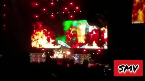 #ShittyMillennialVideos 📱📹🎬 Black Sabbath ⛪ - Iron Man 🤖 @ Sunlight Supply Ridgefield, WA 09/13/16