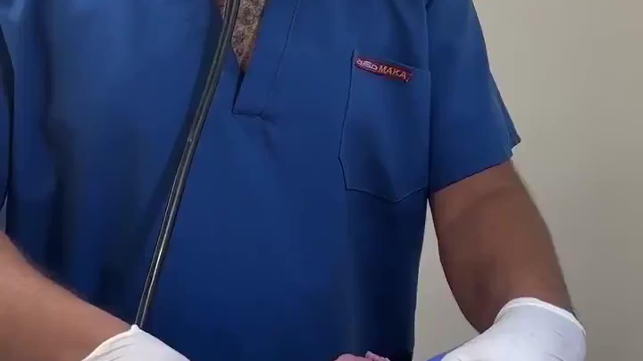 Egyptian Doctor brings still born baby back to life ❤️