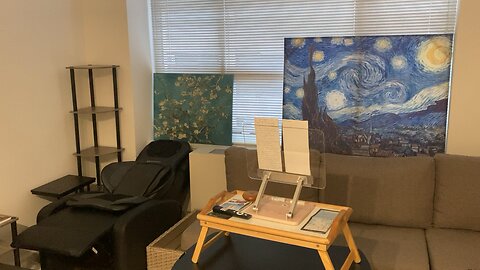 Decorating (Midtown Manhattan Apartment) 1