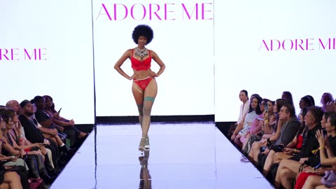 Lingerie Model Shawn Jewel Walks New York Fashion Week by Art Hearts Fashion