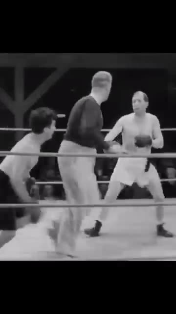 Charlie Chaplin always wins 🥊 #charliechaplin #shortsfeed #shortsviral #comedyshorts