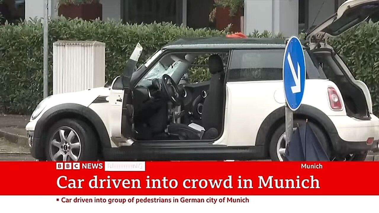 Munich car ramming a 'suspected attack', say German officials